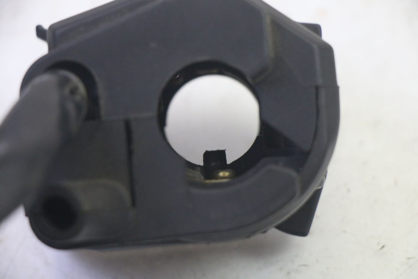 photo de COMMUTATORE SINISTRO KAWASAKI GPZ RX 1000 (1986 - 1988) - Dettagli dei punti di fissaggio