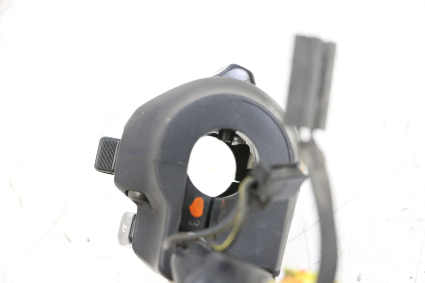 photo de COMMUTATORE SINISTRO SUZUKI GSXR GSX-R 1000 (2003 - 2004) - Zoom sullo stato d'uso