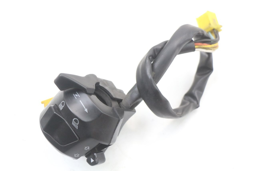 photo de COMMUTATORE SINISTRO HYOSUNG GTR 125 (2006 - 2008) - Zoom sullo stato d'uso