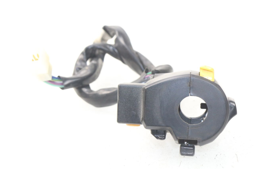 photo de COMMUTATORE SINISTRO SYM GTS EVO 125 (2009 - 2013) - Zoom sullo stato d'uso