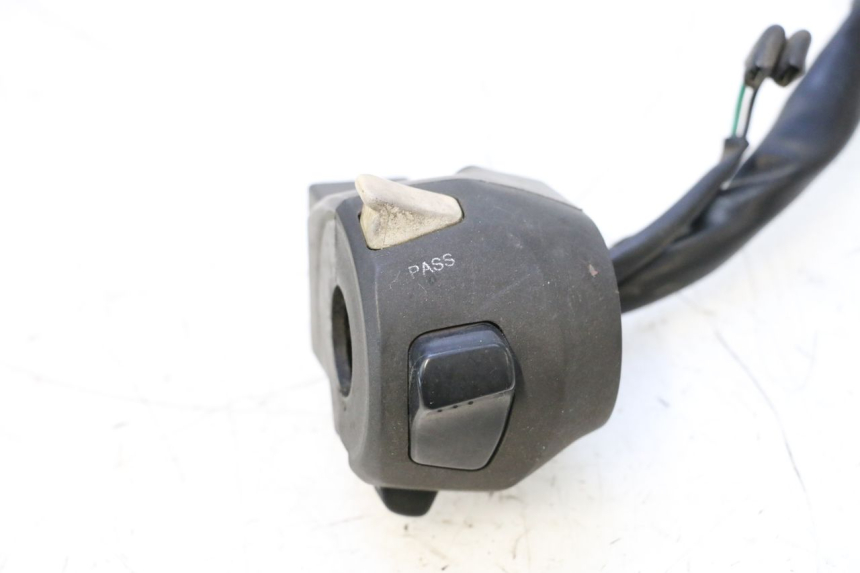 photo de COMMUTATORE SINISTRO SYM GTS EVO 125 (2009 - 2013) - Altra angolazione