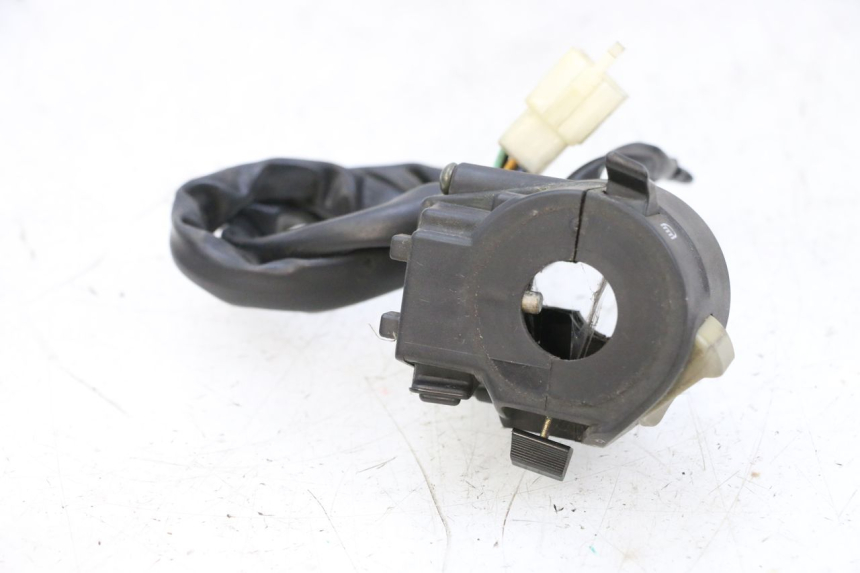 photo de COMMUTATORE SINISTRO JM MOTORS GTS 125 (2015 - 2019) - Zoom sullo stato d'uso