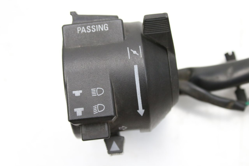 photo de COMMUTATORE SINISTRO SYM HUSKY 125 (1999 - 2005) - Altra angolazione