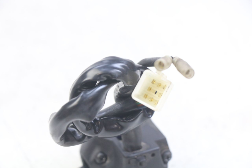 photo de MANUBRIO SINISTRO SYM JET SPORT XR 50 (2006 - 2015) - Zoom sullo stato d'uso