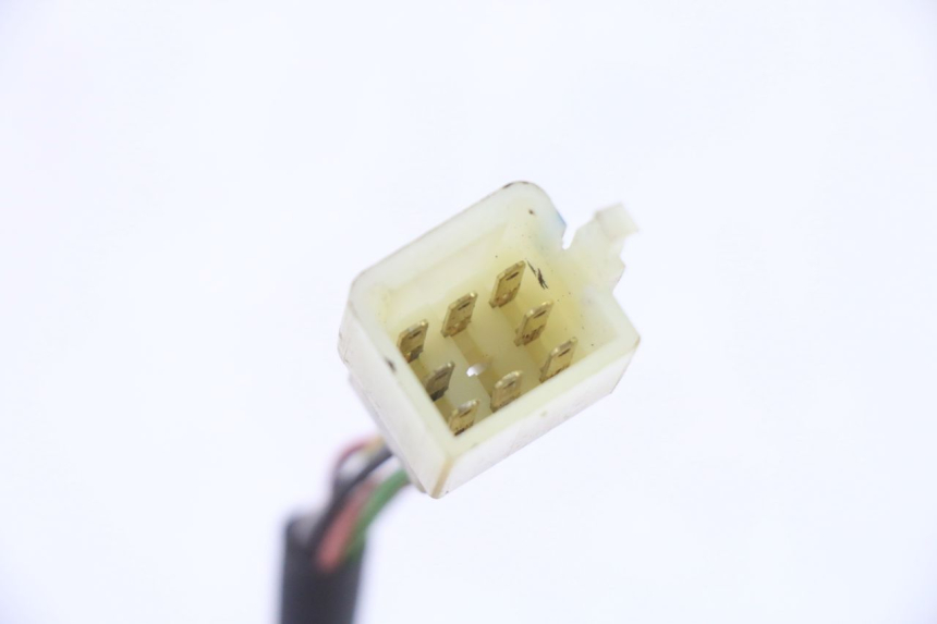 photo de COMMUTATORE SINISTRO YAMAHA JOG R 50 (2004 - 2014) - Dettagli dei punti di fissaggio