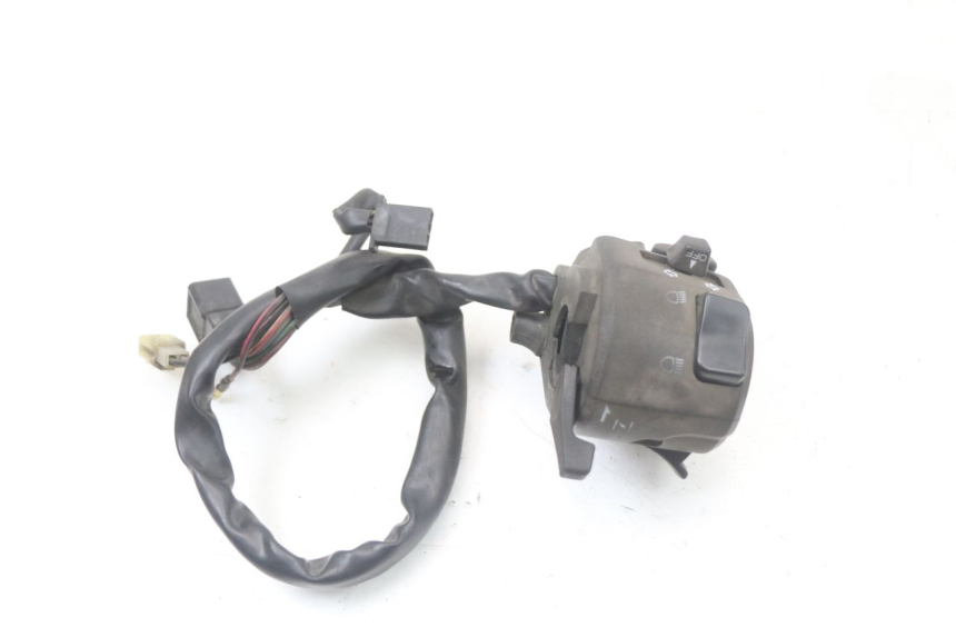 photo de COMMUTATORE SINISTRO KAWASAKI ZR7 ZR-7 S 750 (1999 - 2004) - Zoom sullo stato d'uso