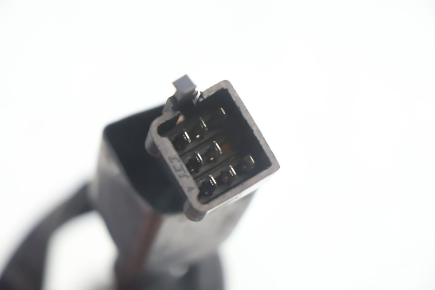 photo de COMANDO SINISTRO PEUGEOT KISBEE 2T 50 (2010 - 2017) - Ricambio usato controllato