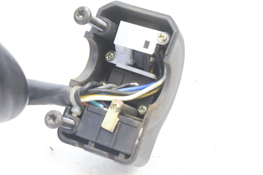 photo de COMANDO SINISTRO PEUGEOT KISBEE 2T 50 (2010 - 2017) - Vista d'insieme del prodotto