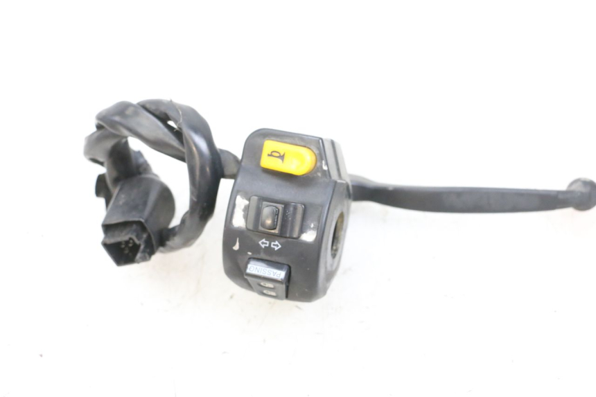 photo de COMANDO SINISTRO PEUGEOT KISBEE 4T 50 (2018 - 2022) - Zoom sullo stato d'uso