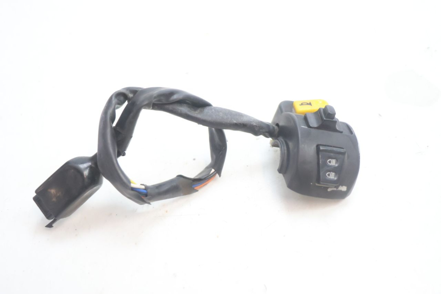 photo de COMANDO SINISTRO PEUGEOT KISBEE 4T 50 (2010 - 2017) - Zoom sullo stato d'uso