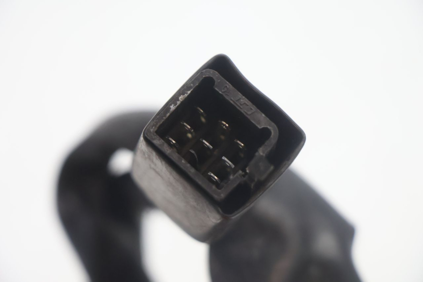 photo de COMANDO SINISTRO PEUGEOT KISBEE 4T 50 (2010 - 2017) - Stato della superficie e materiale