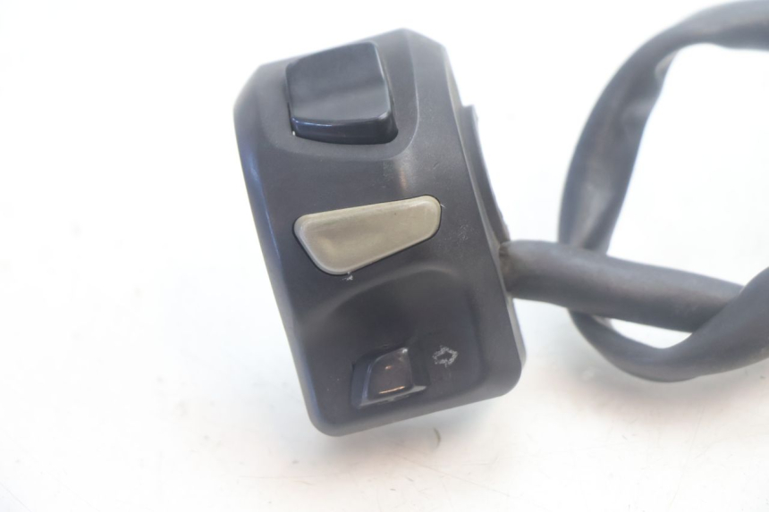 photo de COMANDO SINISTRO PEUGEOT KISBEE 4T 50 (2018 - 2022) - Dettaglio del componente