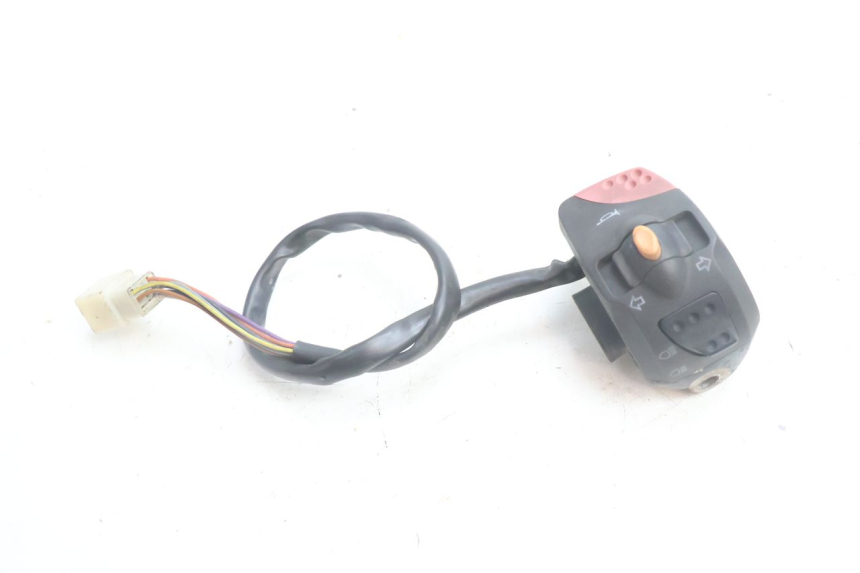 photo de COMMUTATORE SINISTRO PEUGEOT LUDIX BLASTER 50 (2006 - 2014) - Zoom sullo stato d'uso