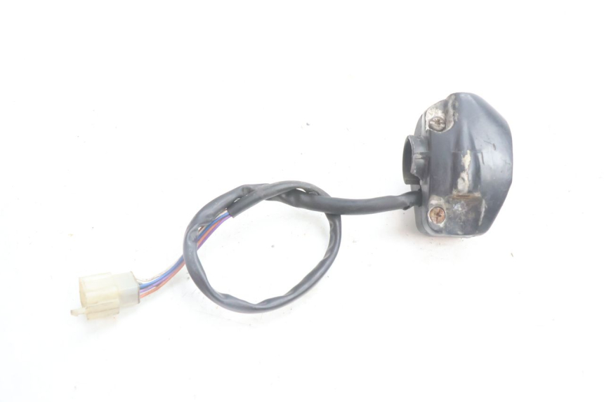 photo de COMMUTATORE SINISTRO PEUGEOT LUDIX BLASTER 50 (2006 - 2014) - Primo piano tecnico