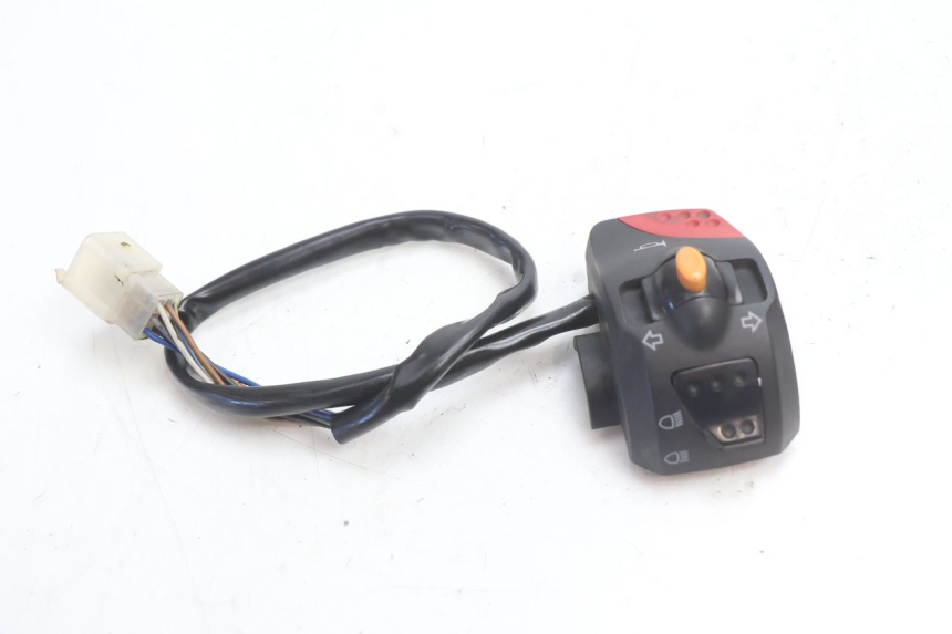 photo de MANUBRIO SINISTRO PEUGEOT LUDIX 50 (2008 - 2017) - Zoom sullo stato d'uso