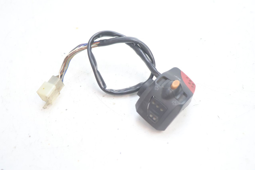 photo de COMANDO SINISTRO PEUGEOT LUDIX 50 (2005 - 2007) - Zoom sullo stato d'uso