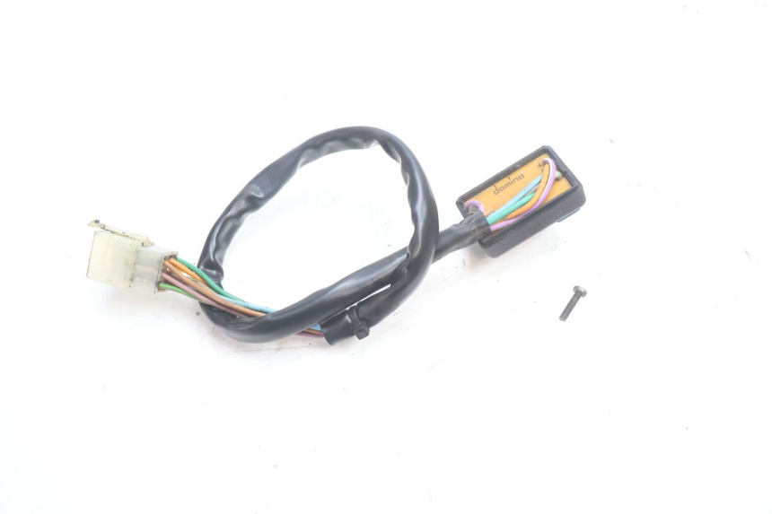 photo de COMMUTATORE SINISTRO PEUGEOT LUDIX ONE 50 (2004 - 2013) - Primo piano tecnico