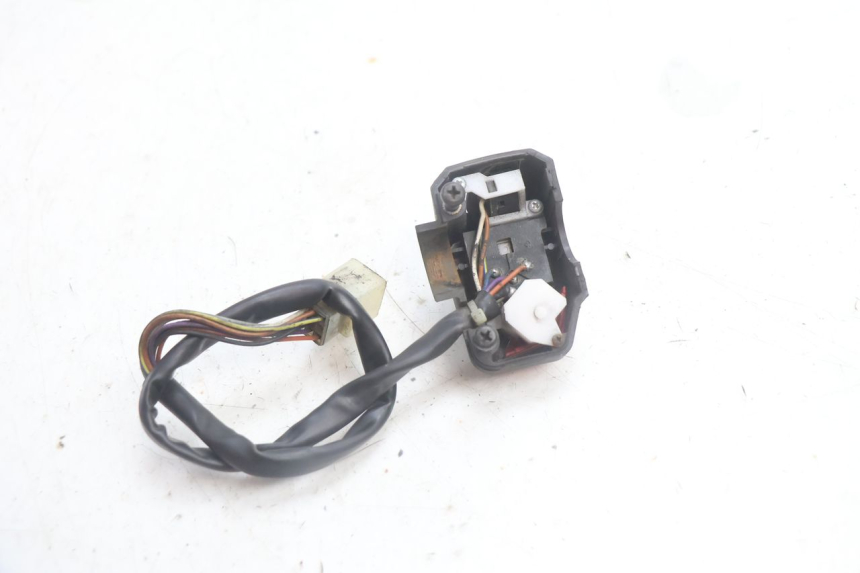 photo de COMMUTATORE SINISTRO PEUGEOT LUDIX PRO 2T 50 (2010 - 2017) - Altra angolazione