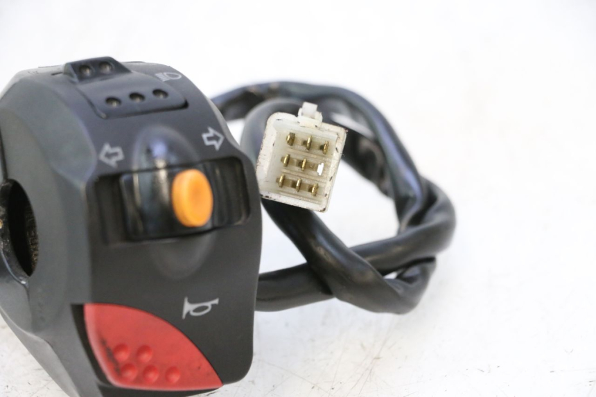 photo de COMMUTATORE SINISTRO PEUGEOT LUDIX SNAKE 2T 50 (2004 - 2014) - Vista d'insieme del prodotto