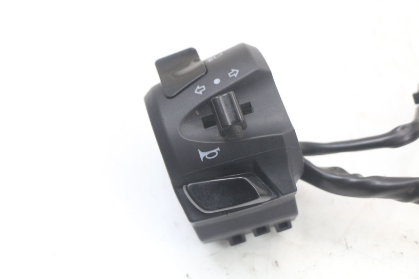 photo de COMMUTATORE SINISTRO MASAI SCRAMBLER SPORT 125 (2021 - 2025) - Dettaglio del componente