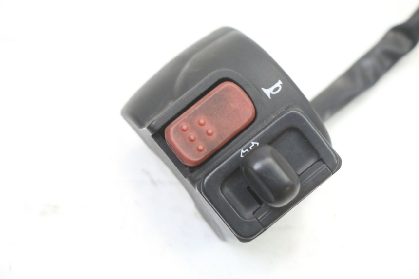 photo de COMMUTATORE SINISTRO MBK BOOSTER NEXT GENERATION 50 (1995 - 1998) - Dettaglio del componente