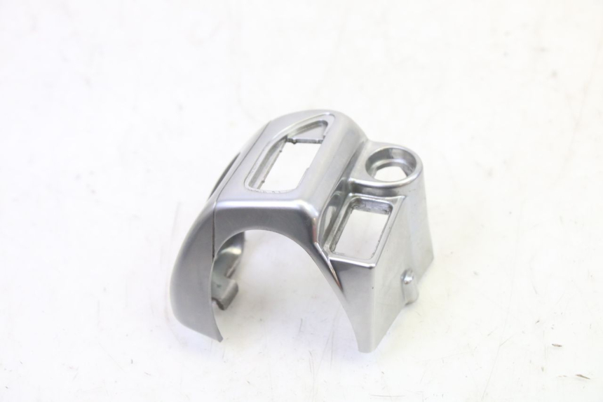 photo de MANUBRIO SINISTRO PIAGGIO MP3 125 (2006 - 2014) - Zoom sullo stato d'uso