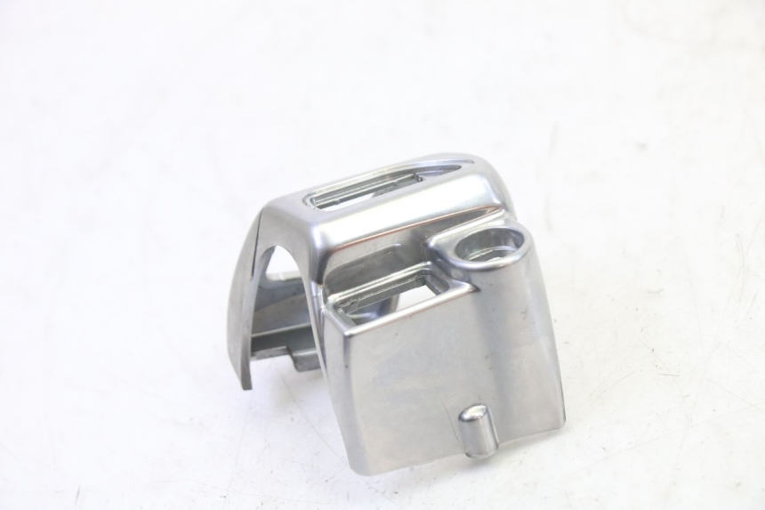 photo de MANUBRIO SINISTRO PIAGGIO MP3 125 (2006 - 2014) - Altra angolazione