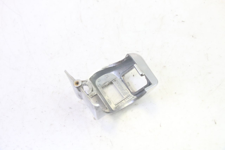 photo de COMMUTATORE SINISTRO PIAGGIO MP3 RL 250 (2006 - 2010) - Primo piano tecnico