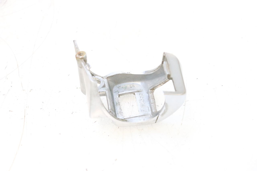 photo de MANUBRIO SINISTRO PIAGGIO MP3 125 (2006 - 2014) - Altra angolazione