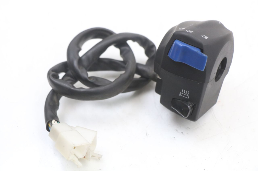 photo de COMMUTATORE SINISTRO MOTO GUZZI NORGE 8V GT 1200 (2011 - 2016) - Zoom sullo stato d'uso