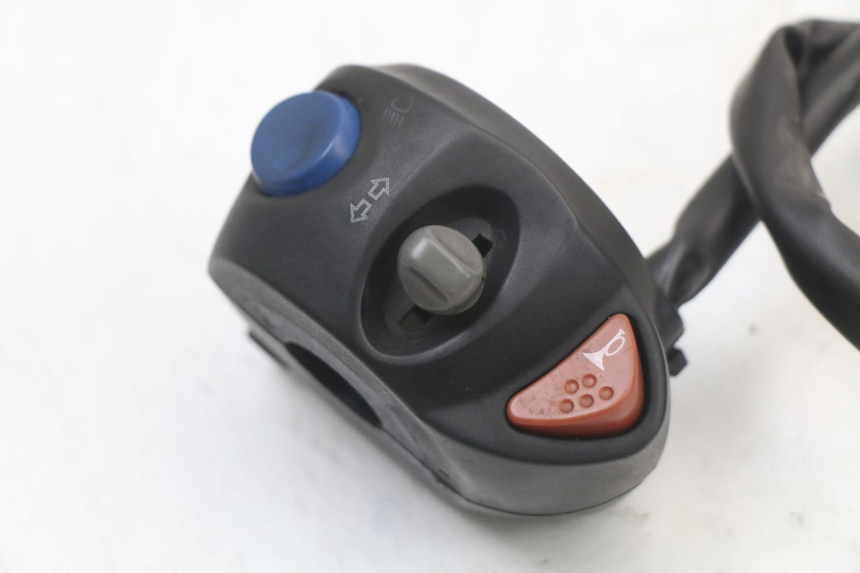 photo de COMANDO SINISTRO PEUGEOT ELYSTAR 50 (2002 - 2014) - Zoom sullo stato d'uso