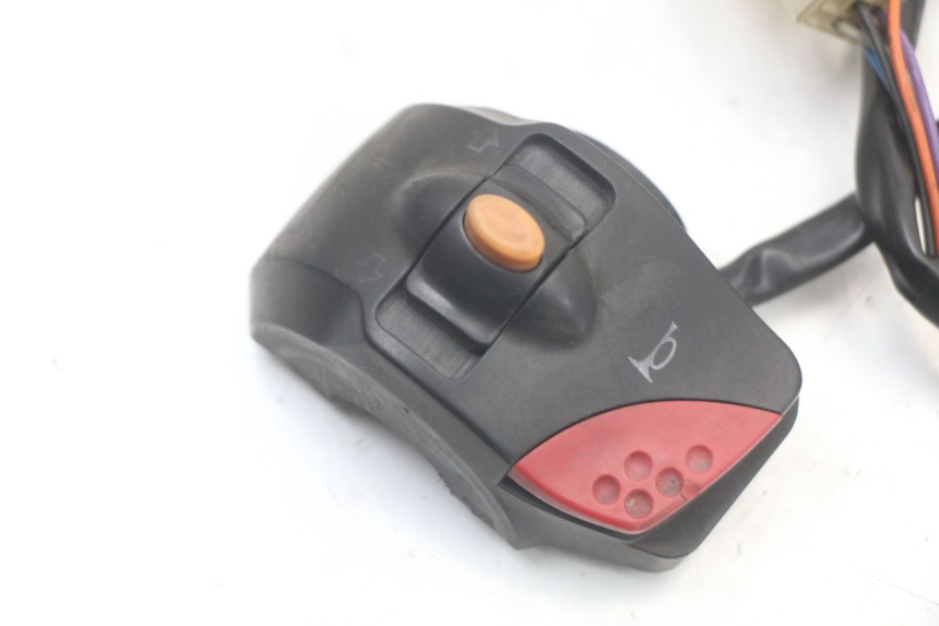 photo de COMANDO SINISTRO PEUGEOT LUDIX 50 (2005 - 2007) - Zoom sullo stato d'uso