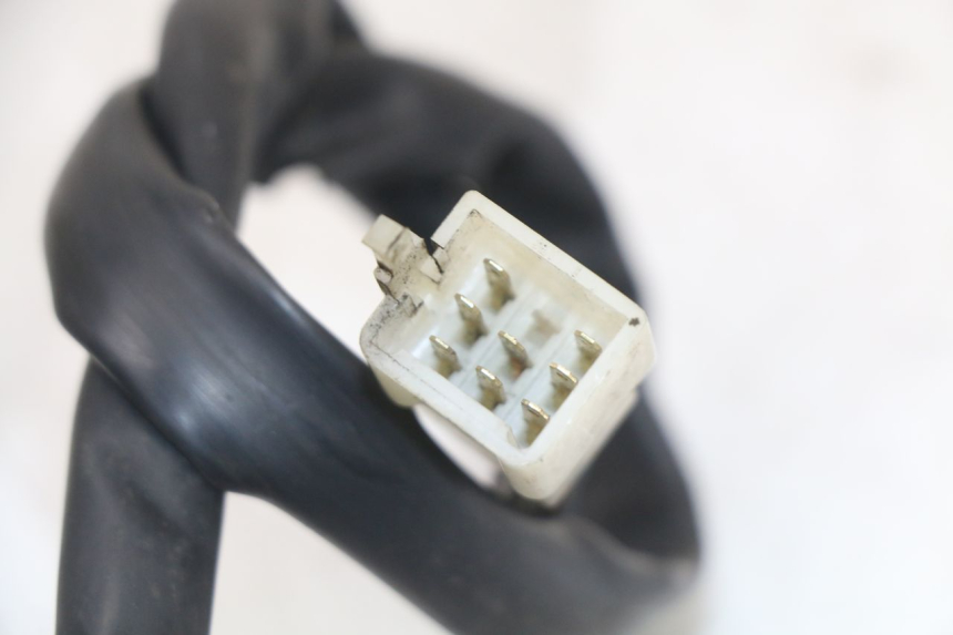 photo de COMANDO SINISTRO PEUGEOT SATELIS 125 (2010 - 2012) - Dettagli dei punti di fissaggio