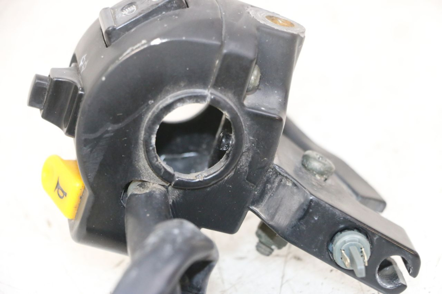 photo de COMMUTATORE SINISTRO PEUGEOT VIVACITY 125 (2010 - 2017) - Stato della superficie e materiale