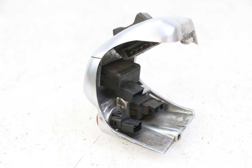 photo de MANUBRIO SINISTRO PIAGGIO MP3 125 (2006 - 2014) - Vista d'insieme del prodotto