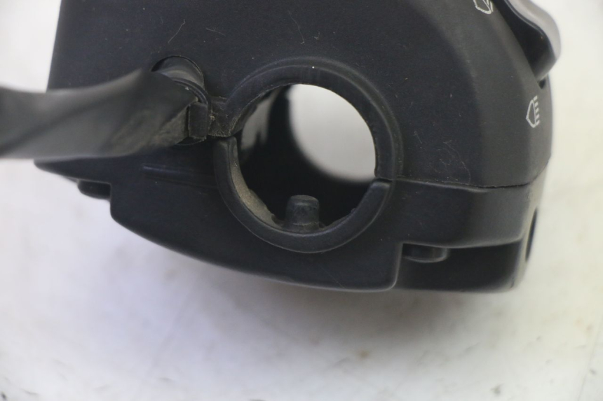 photo de COMMUTATORE SINISTRO LIGIER PULSE 3 1 (2014 - 2020) - Dettagli dei punti di fissaggio