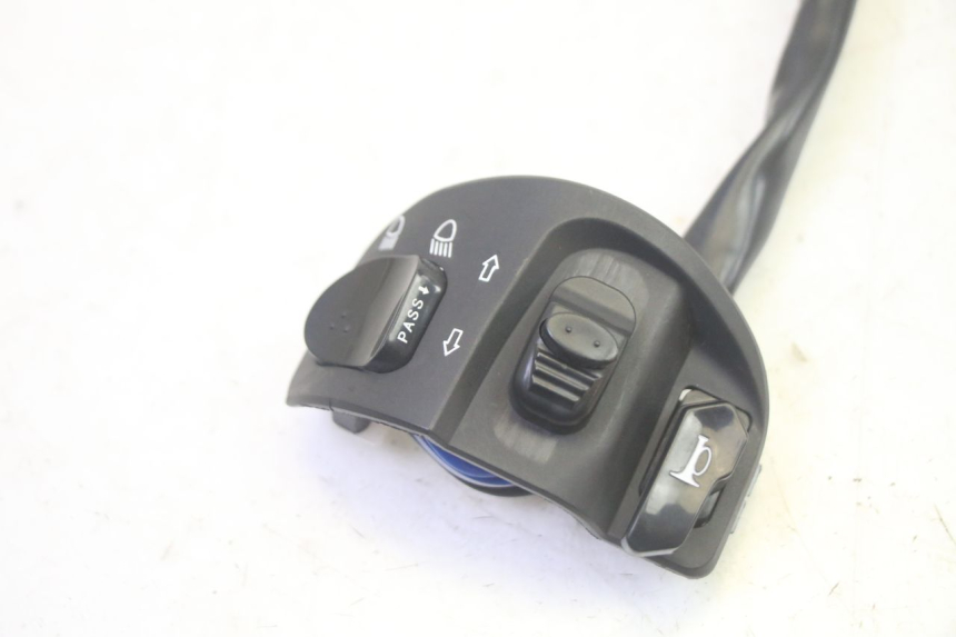 photo de COMMUTATORE SINISTRO EFUN PUSA 1 - Zoom sullo stato d'uso