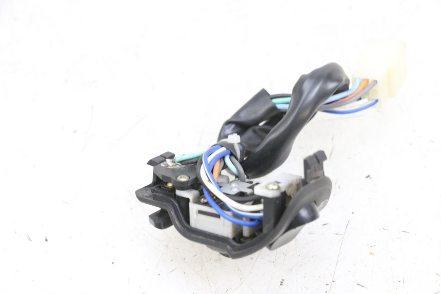 photo de COMMUTATORE SINISTRO EFUN PUSA 1 - Zoom sullo stato d'uso