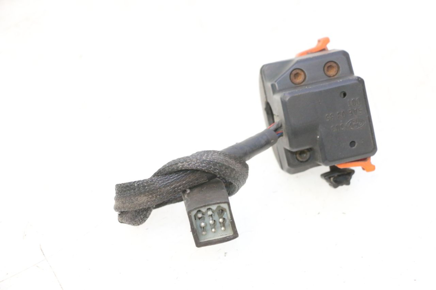 photo de COMMUTATORE SINISTRO MZ RT 125 (2000 - 2008) - Zoom sullo stato d'uso