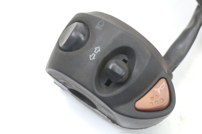 photo de COMANDO SINISTRO PEUGEOT SATELIS 125 (2010 - 2012) - Dettaglio del componente