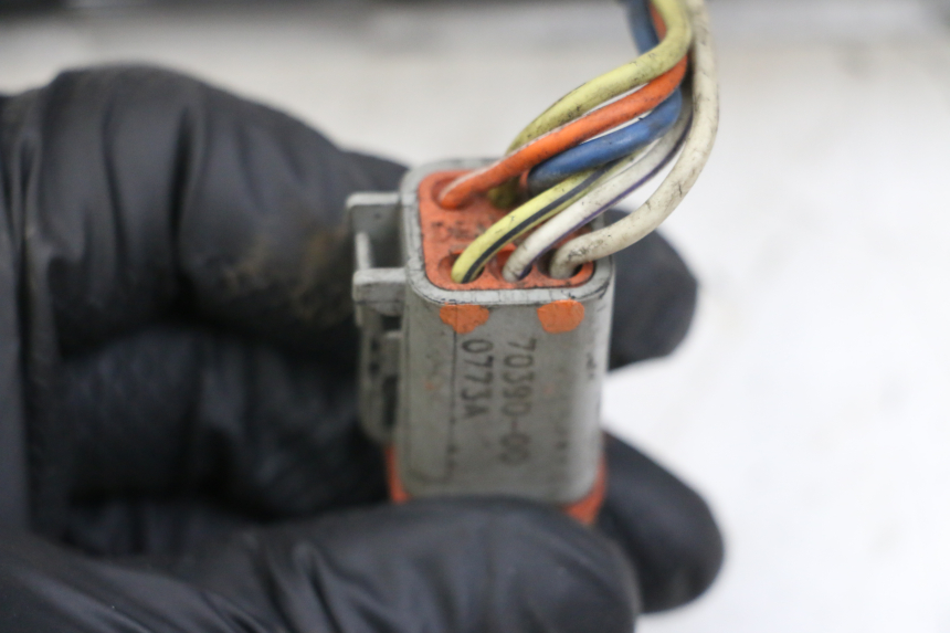 photo de COMMUTATORE SINISTRO HARLEY DAVIDSON SPORTSTER XL CUSTOM 1200 (2003 - 2004) - Altra vista dell'articolo