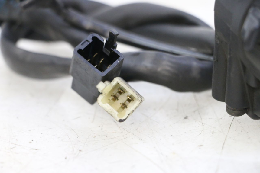 photo de COMMUTATORE SINISTRO HONDA ST PAN EUROPEAN 1300 (2002 - 2013) - Primo piano tecnico