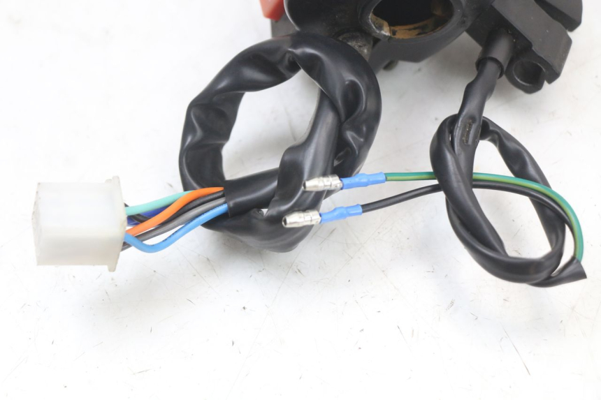 photo de Leva sinistra VASTRO STREET X 4T 50 (2016 - 2021) - Dettagli dei punti di fissaggio