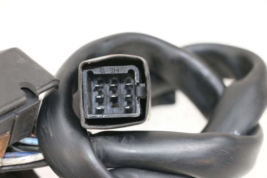 photo de COMMUTATORE SINISTRO PEUGEOT STREETZONE I 2T 50 (2018 - 2020) - Dettaglio del componente