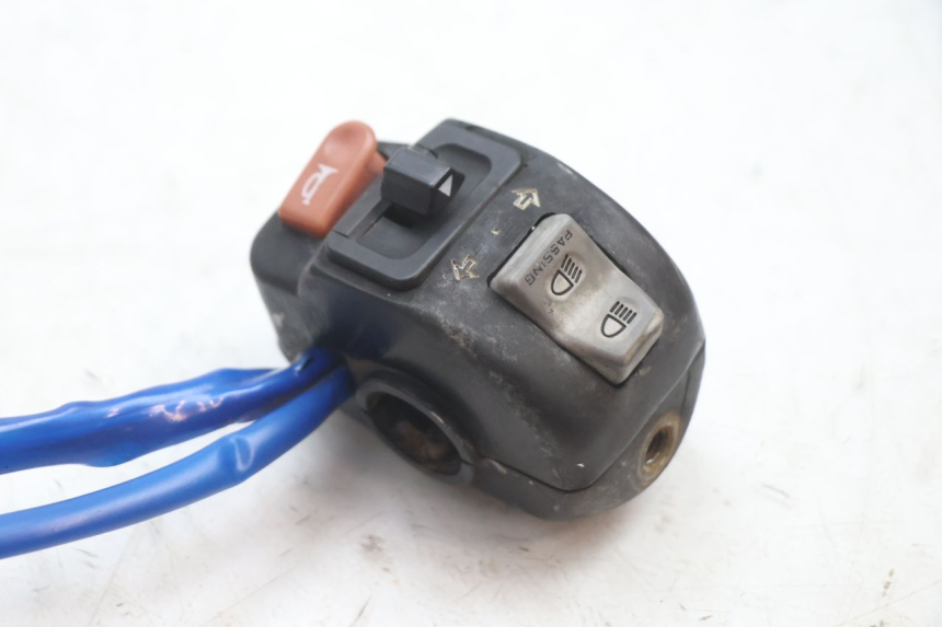 photo de COMMUTATORE SINISTRO KYMCO SUPER 8 2T 50 (2007 - 2013) - Primo piano tecnico