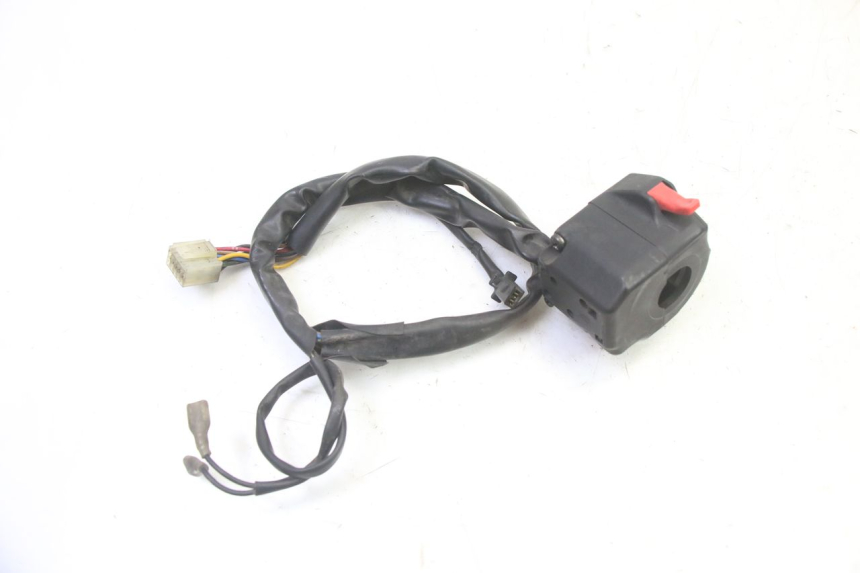 photo de COMMUTATORE SINISTRO YAMAHA TDM ABS 900 (2002 - 2014) - Primo piano tecnico