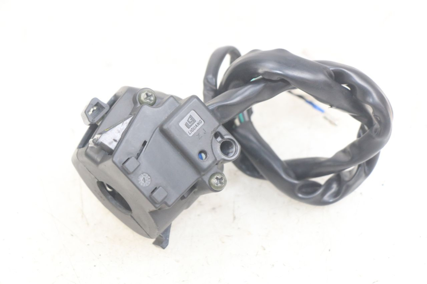 photo de MANUBRIO SINISTRO MOTRAC URBAN 4T 50 (2016 - 2024) - Altra angolazione