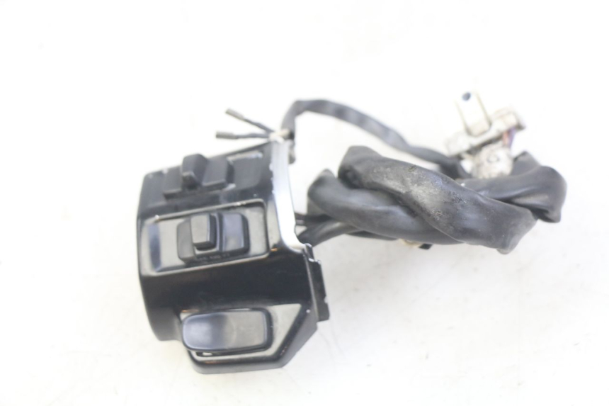 photo de COMANDO SINISTRO PIAGGIO VESPA SPRINT 2T 50 (2014 - 2018) - Dettaglio del componente