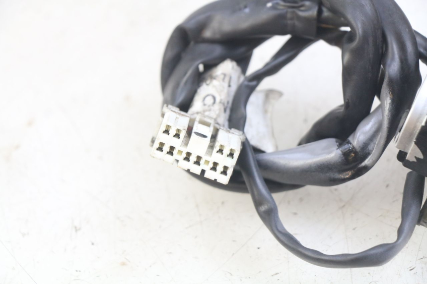 photo de COMANDO SINISTRO PIAGGIO VESPA SPRINT 2T 50 (2014 - 2018) - Dettagli dei punti di fissaggio