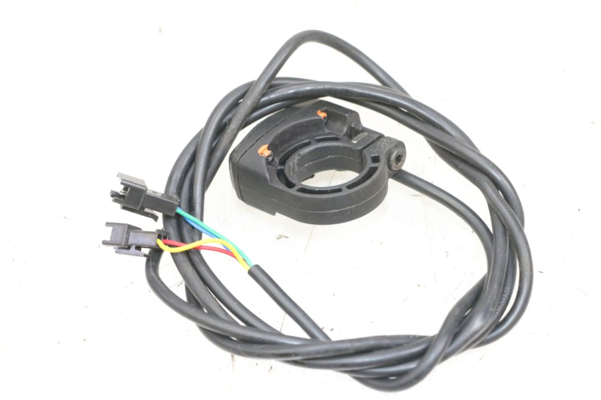 photo de COMMUTATORE SINISTRO DUALTRON VICTOR LIMITED 1 - Primo piano tecnico